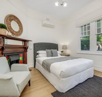 Large terrace in Sydneys lower North Shore - Kingaroy Accommodation