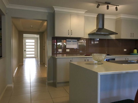 Sydney Amazing Holiday Home Bridal BnB - Kingaroy Accommodation 4