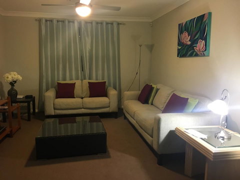 Sydney Amazing Holiday Home Bridal BnB - Kingaroy Accommodation 14