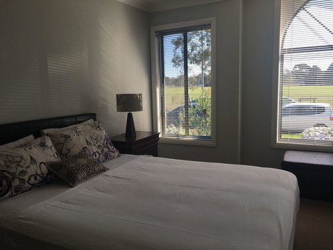 Sydney Amazing Holiday Home Bridal BnB - Kingaroy Accommodation 6
