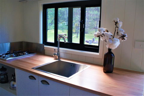 Christopher Tiny House - Kingaroy Accommodation 8