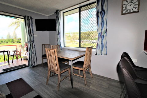 Beachfront 3, 25 Willow Street - Kingaroy Accommodation 3