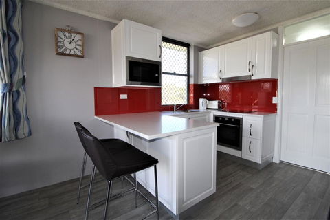 Beachfront 3, 25 Willow Street - Kingaroy Accommodation 5