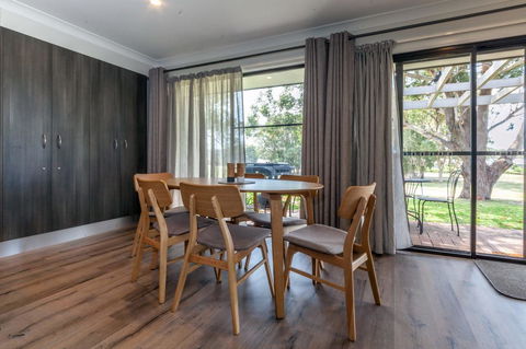 Horizons Retreat & Golf, Villa 133 - Kingaroy Accommodation 4