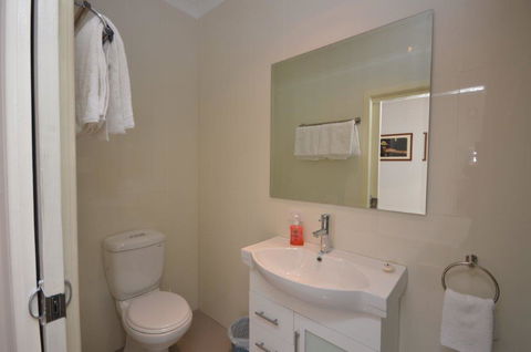 The Old Saddlery - Kingaroy Accommodation 2