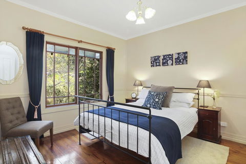 Allegra Cottage Of Leura - Kingaroy Accommodation 5
