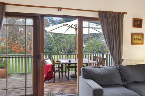 Allegra Cottage Of Leura - Kingaroy Accommodation 4