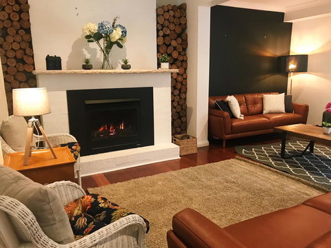 Bowral Escape - Kingaroy Accommodation 15