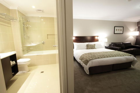 Carlyle Suites & Apartments - Kingaroy Accommodation 10