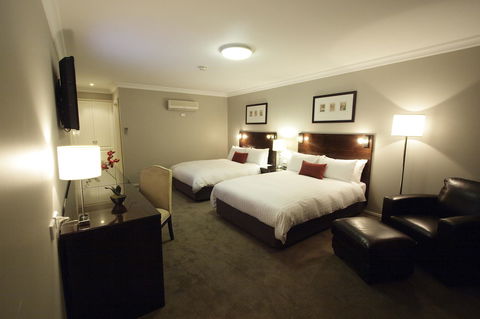 Carlyle Suites & Apartments - Kingaroy Accommodation 11