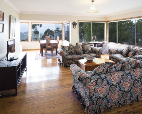 Villa Blue - Kingaroy Accommodation 0