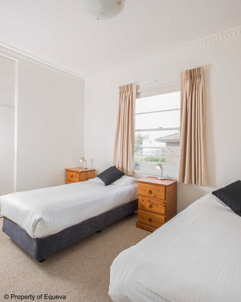 Villa Blue - Kingaroy Accommodation 15