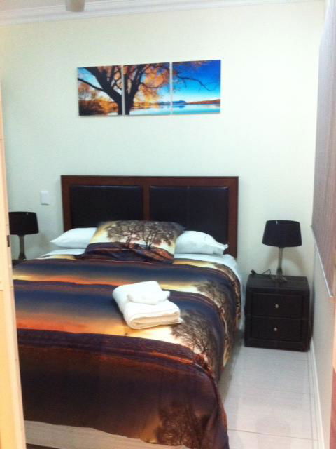 Nomikis\'On The Avenue - Kingaroy Accommodation 21