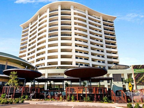 Nomikis\'On The Avenue - Kingaroy Accommodation 16