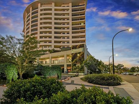 Nomikis\'On The Avenue - Kingaroy Accommodation 1