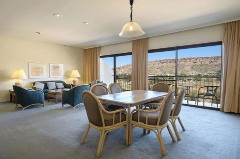DoubleTree By Hilton Alice Springs - Kingaroy Accommodation 11