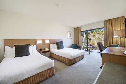 DoubleTree By Hilton Alice Springs - Kingaroy Accommodation 42