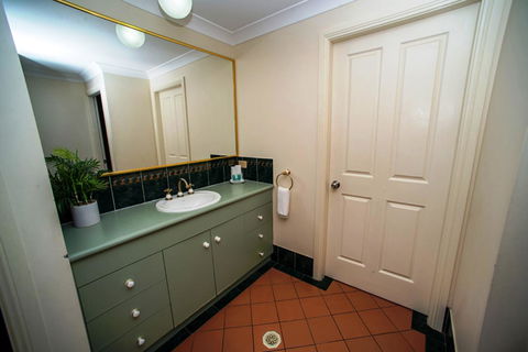 Beaches Serviced Apartments - Kingaroy Accommodation 32