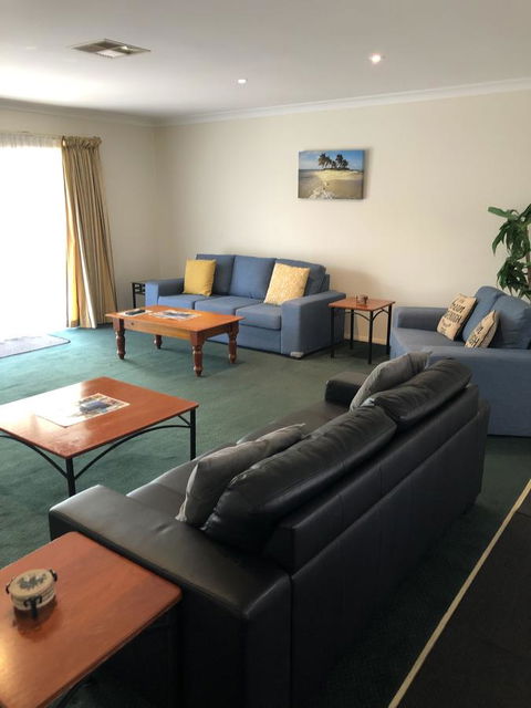 Beaches Serviced Apartments - Kingaroy Accommodation 7