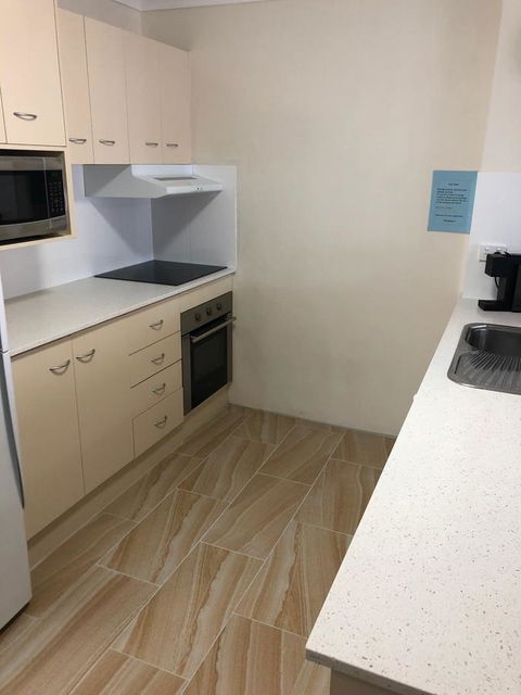 Beaches Serviced Apartments - Kingaroy Accommodation 11