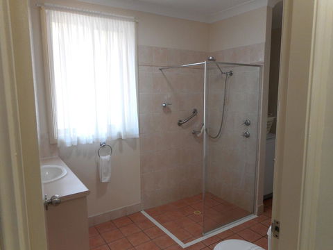 Beaches Serviced Apartments - Kingaroy Accommodation 24