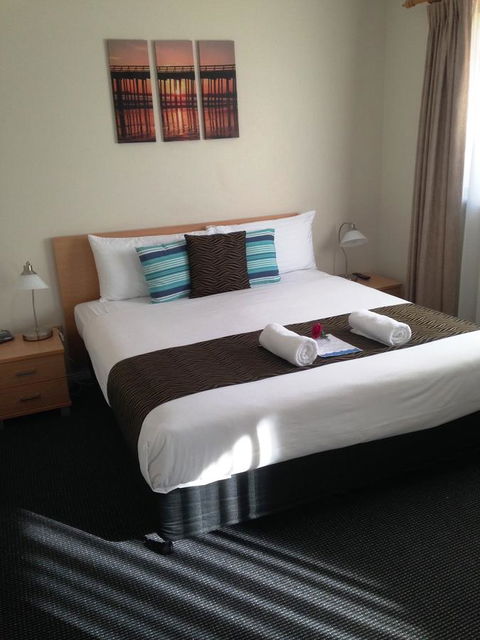 Beaches Serviced Apartments - Kingaroy Accommodation 40