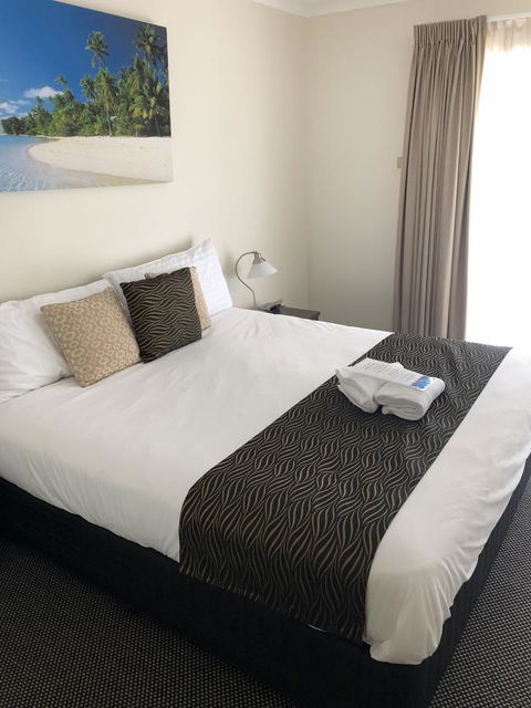 Beaches Serviced Apartments - Kingaroy Accommodation 6