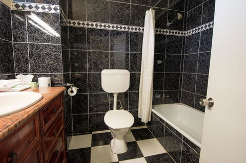 Elkira Court Motel - Kingaroy Accommodation 15