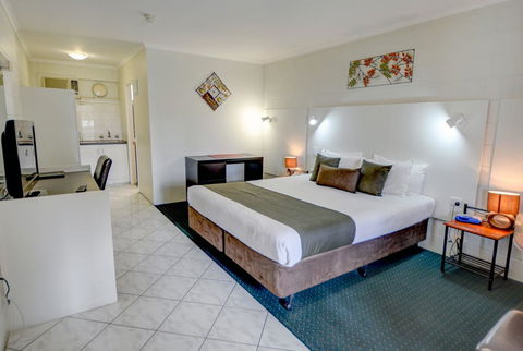Elkira Court Motel - Kingaroy Accommodation 13