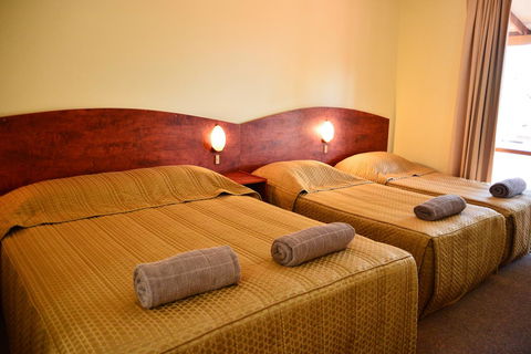 Erldunda Desert Oaks Resort - Kingaroy Accommodation 38