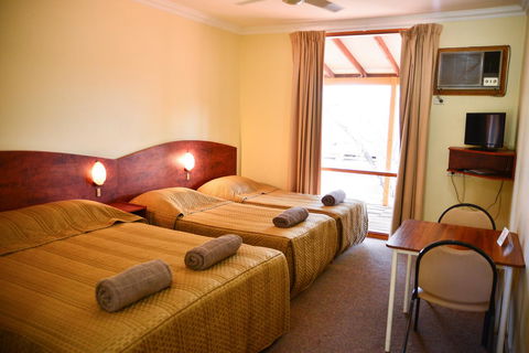Erldunda Desert Oaks Resort - Kingaroy Accommodation 37