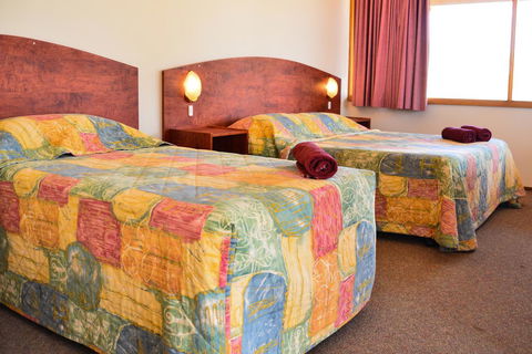 Erldunda Desert Oaks Resort - Kingaroy Accommodation 34