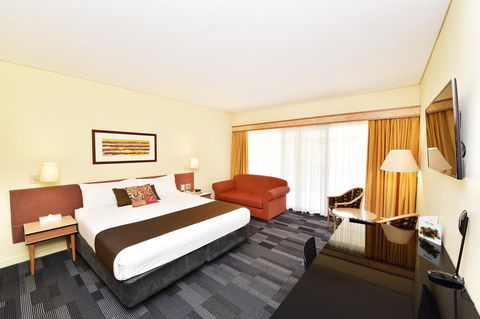 Mercure Alice Springs Resort - Kingaroy Accommodation 5