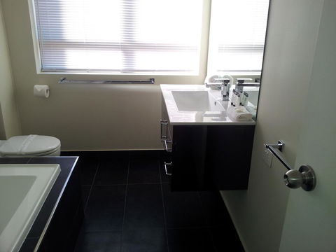 Nelson Bay Breeze - Kingaroy Accommodation 20