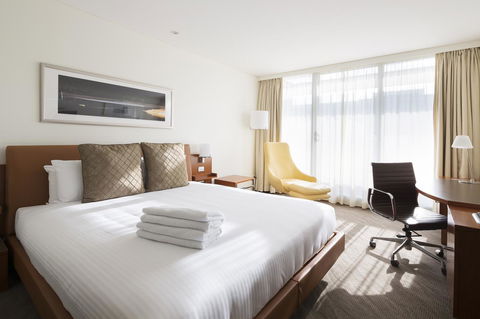 Novotel Canberra - Kingaroy Accommodation 15