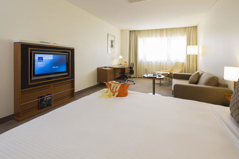 Novotel Canberra - Kingaroy Accommodation 23