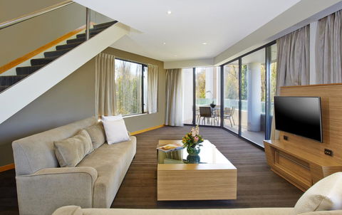 Crowne Plaza Canberra, An IHG Hotel - Kingaroy Accommodation 38