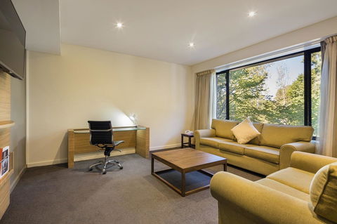 Crowne Plaza Canberra, An IHG Hotel - Kingaroy Accommodation 37