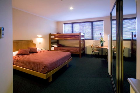 Madison Capital Executive Apartments - Kingaroy Accommodation 1