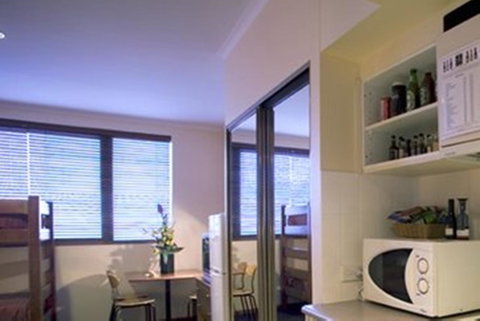 Madison Capital Executive Apartments - Kingaroy Accommodation 3