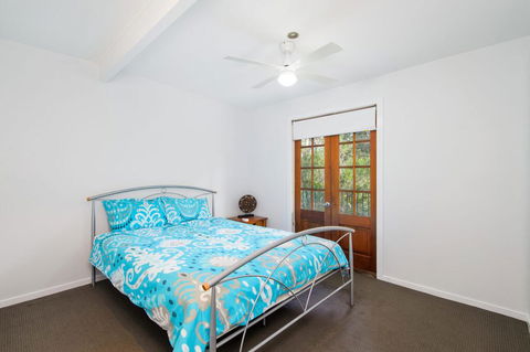 BONNY BEACH HOUSE - Holiday Accomodation With Pool - Kingaroy Accommodation 1