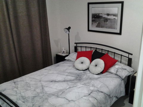 Bottlebrush B & B - Kingaroy Accommodation 3