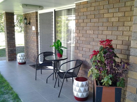 Bottlebrush B & B - Kingaroy Accommodation 1