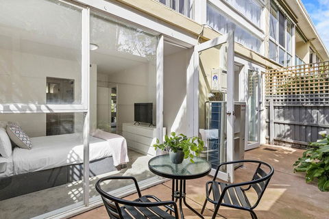 BOUTIQUE STAYS - Brighton By Sea - Kingaroy Accommodation 1