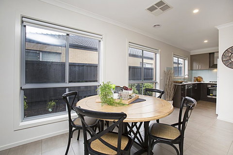 BOUTIQUE STAYS - Gumflower - Kingaroy Accommodation 2