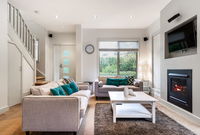 Book Mentone Accommodation Vacations Kingaroy Accommodation Kingaroy Accommodation