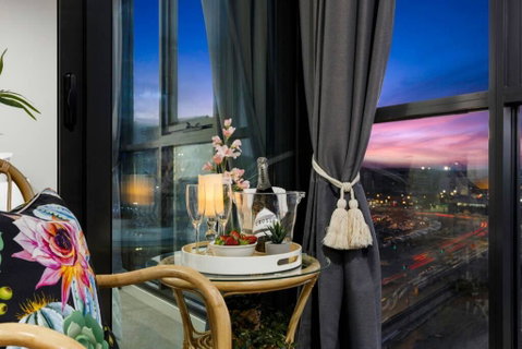Braddon Penthouse, Top Location, Netflix, WiFi, Views - Kingaroy Accommodation 0