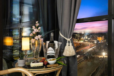 Braddon Penthouse, Top Location, Netflix, WiFi, Views - Kingaroy Accommodation 2