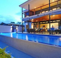 Bramston Beach - Luxury Holiday House - Kingaroy Accommodation