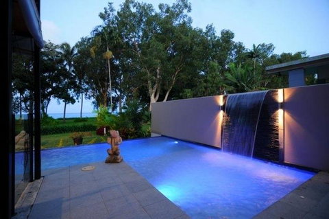 Bramston Beach - Luxury Holiday House - Kingaroy Accommodation 3